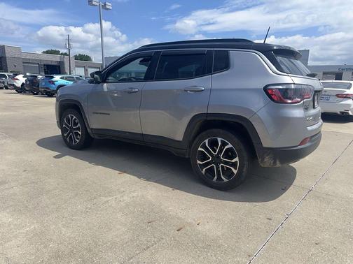 Billet Silver Metallic Clearcoat 2023 Jeep Compass Limited