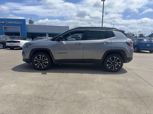 Billet Silver Metallic Clearcoat 2023 Jeep Compass Limited