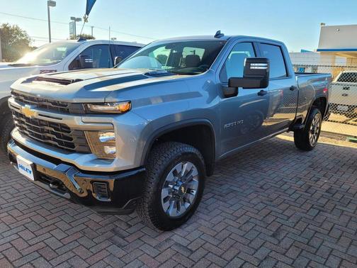 2026 Chevrolet Silverado 2500 Custom