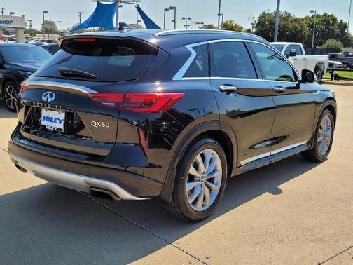 2019 INFINITI QX50 Luxe