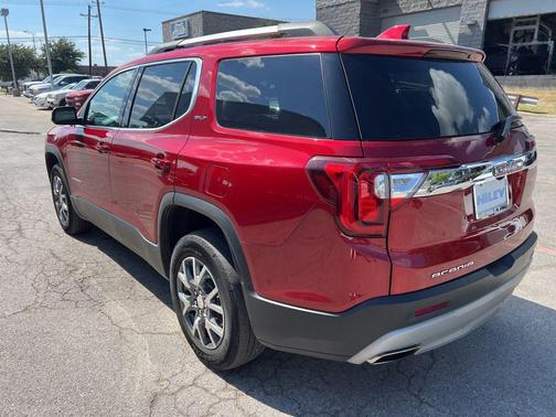 2023 GMC Acadia FWD SLT