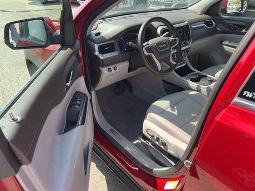 2023 GMC Acadia FWD SLT