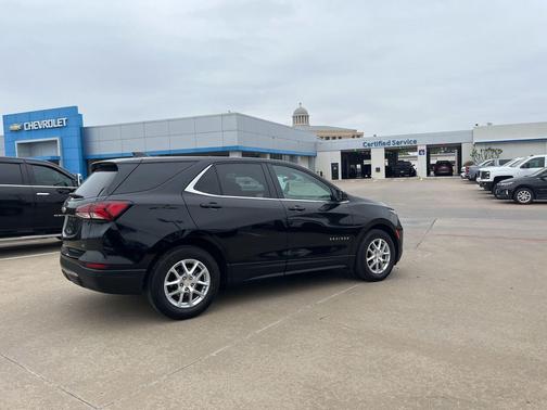 Mosaic Black Metallic 2024 Chevrolet Equinox 1LT