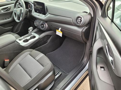 Sterling Gray Metallic 2026 Chevrolet Blazer 2LT