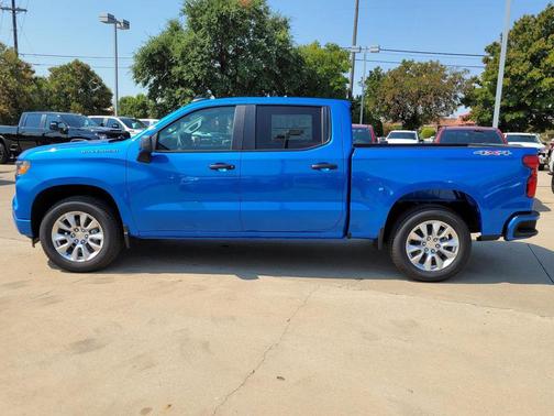 2025 Chevrolet Silverado 1500 Custom