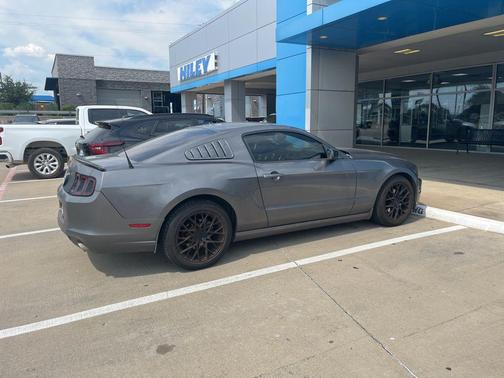 2014 Ford Mustang V6