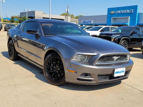 2014 Ford Mustang V6