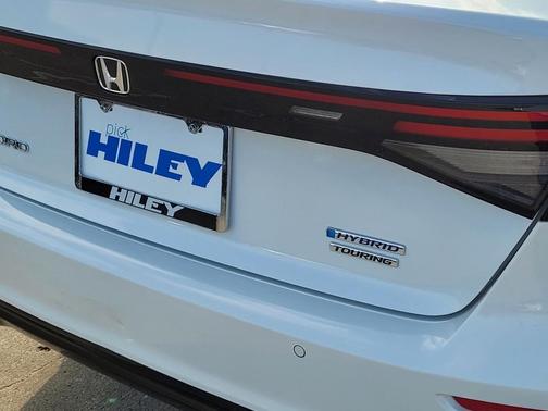 Platinum White Pearl 2023 Honda Accord Hybrid Touring