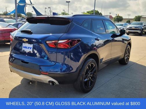 Blue Glow Metallic 2022 Chevrolet Blazer 3LT