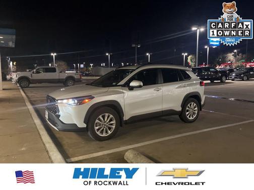 2024 Toyota Corolla Cross LE