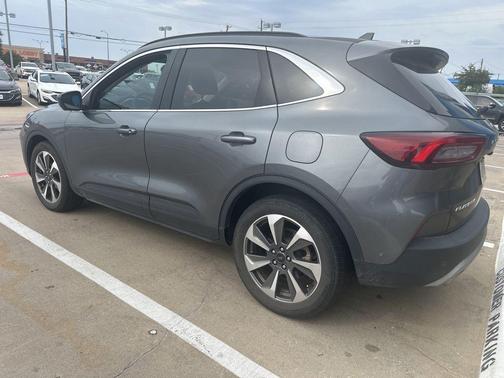 2023 Ford Escape Platinum