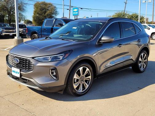 2023 Ford Escape Platinum