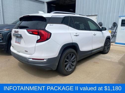 Summit White 2018 GMC Terrain SLT