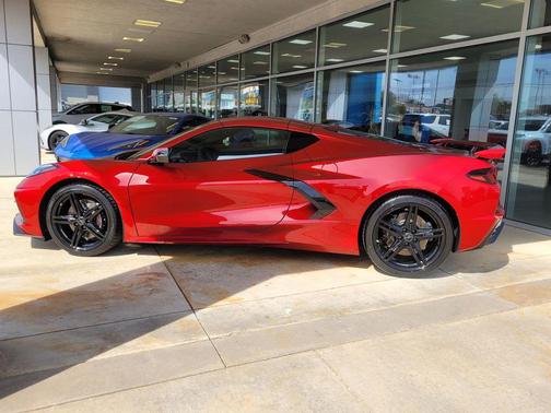 2026 Chevrolet Corvette Stingray w/1LT