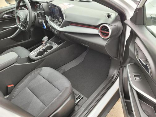 2026 Chevrolet Trax FWD 1RS