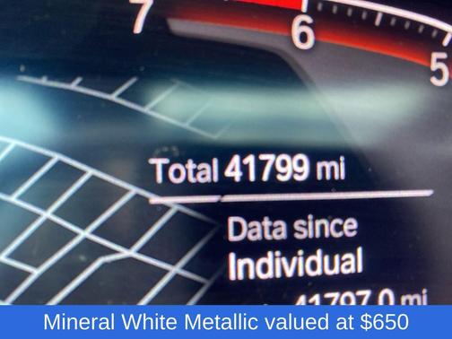Mineral White Metallic 2023 BMW X3 xDrive30i