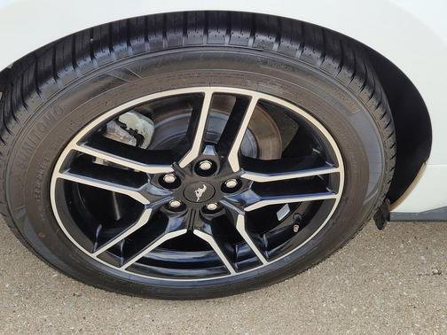 Oxford White 2023 Ford Mustang EcoBoost Premium