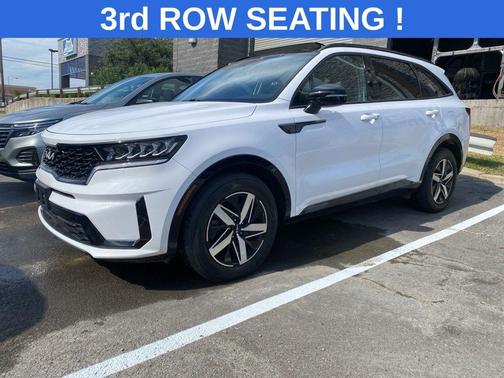 2022 Kia Sorento S