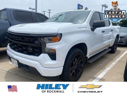 Summit White 2022 Chevrolet Silverado 1500 Custom