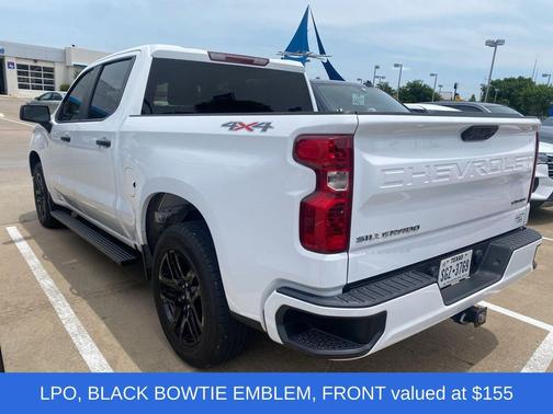 Summit White 2022 Chevrolet Silverado 1500 Custom