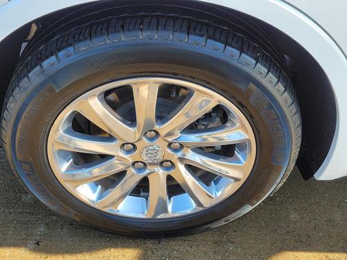 2020 Buick Envision FWD Essence