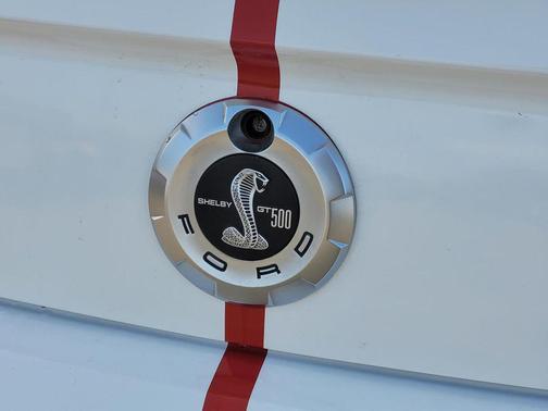 2009 Ford Shelby GT500 Base