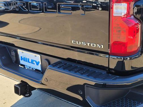 2026 Chevrolet Silverado 2500 Custom