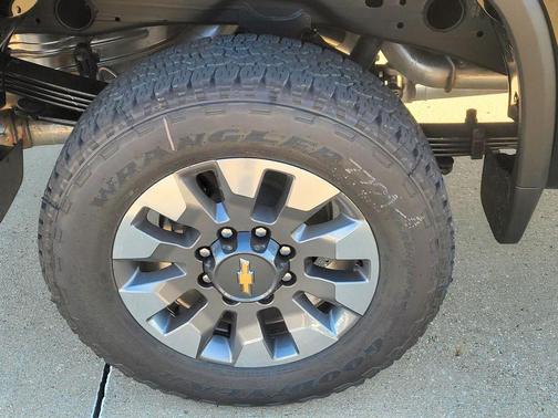 2026 Chevrolet Silverado 2500 Custom