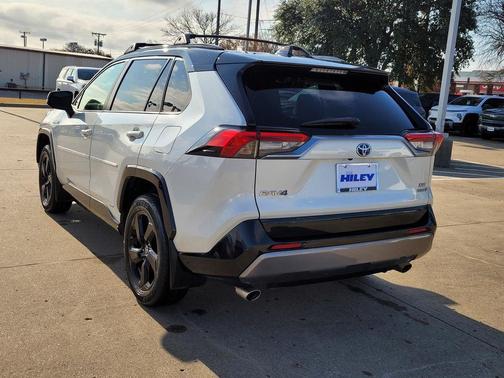 2021 Toyota RAV4 Hybrid SE