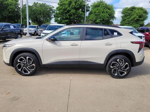 White Sands 2026 Chevrolet Trax FWD 2RS