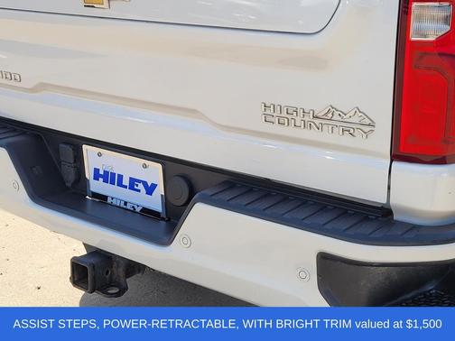 Iridescent Pearl Tricoat 2024 Chevrolet Silverado 2500 High Country