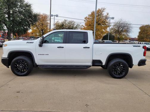 2026 Chevrolet Silverado 2500 LT