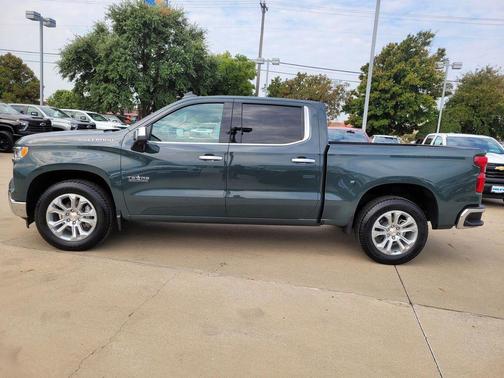 2025 Chevrolet Silverado 1500 LTZ