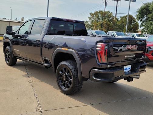 2025 GMC Sierra 2500 AT4