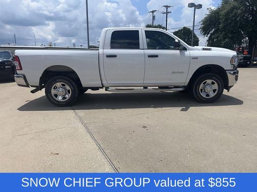 Bright White Clearcoat 2021 RAM 2500 Tradesman Crew Cab 4x4 6'4' Box