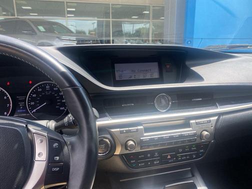 Silver Lining Metallic 2014 Lexus ES 350 Base