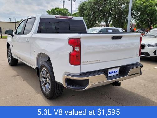 Summit White 2026 Chevrolet Silverado 1500 LT
