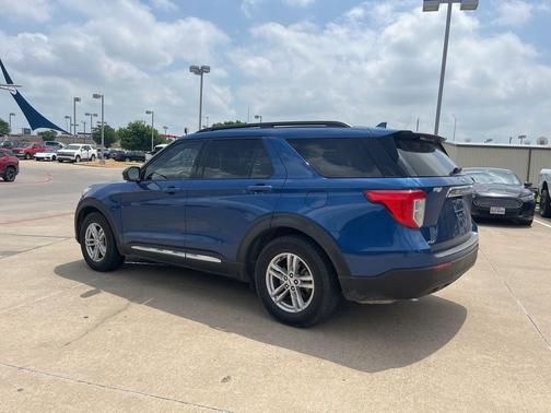 Atlas Blue Metallic 2020 Ford Explorer XLT