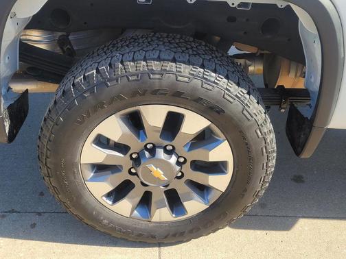 2024 Chevrolet Silverado 2500 Custom