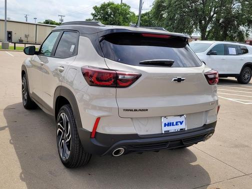 White Sands 2026 Chevrolet Trailblazer RS