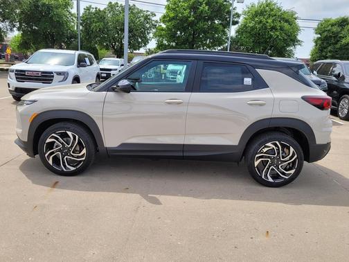 White Sands 2026 Chevrolet Trailblazer RS