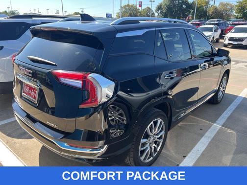 2023 GMC Terrain Denali