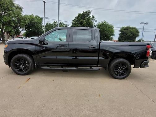 Black 2026 Chevrolet Silverado 1500 Custom