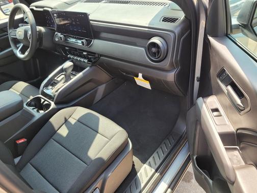 Sterling Gray Metallic 2026 Chevrolet Colorado WT