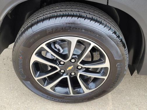 Mosaic Black Metallic 2026 Chevrolet Trailblazer LT