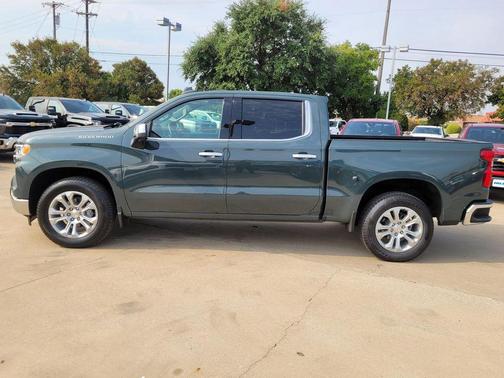2025 Chevrolet Silverado 1500 LTZ