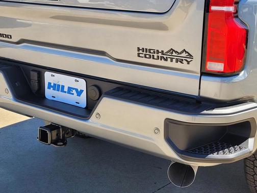 Sterling Gray Metallic 2026 Chevrolet Silverado 2500 High Country