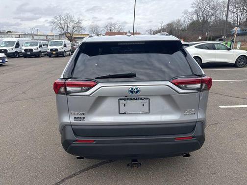 2021 Toyota RAV4 Hybrid XLE Premium