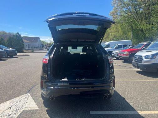 2021 Ford Edge ST Line