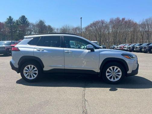 2022 Toyota Corolla Cross LE